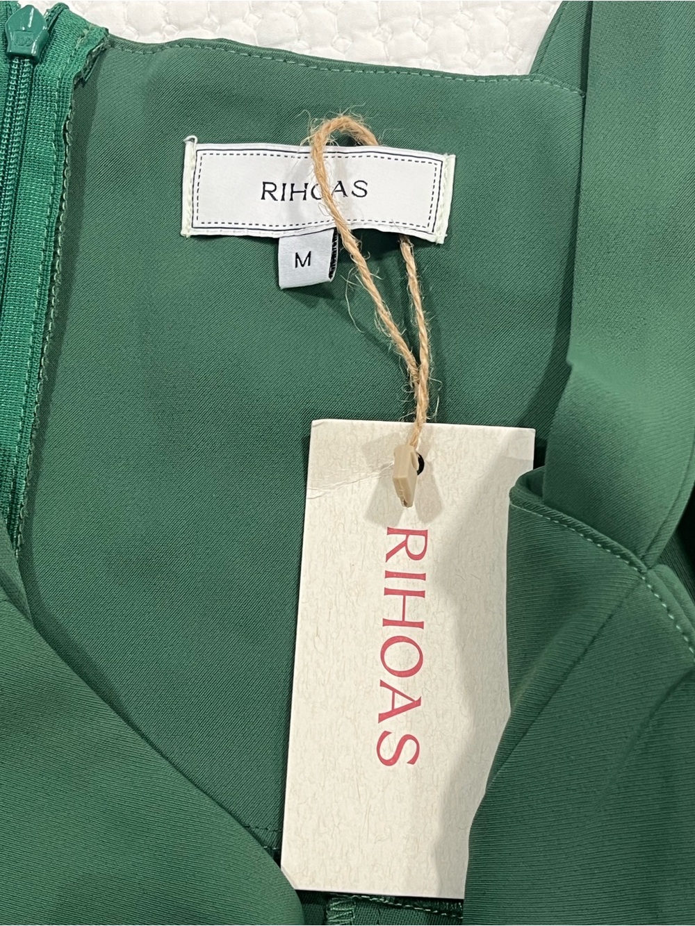 RIHOAS Emerald Green Midi Dress with Sweetheart Neckline - Picture 6 of 10